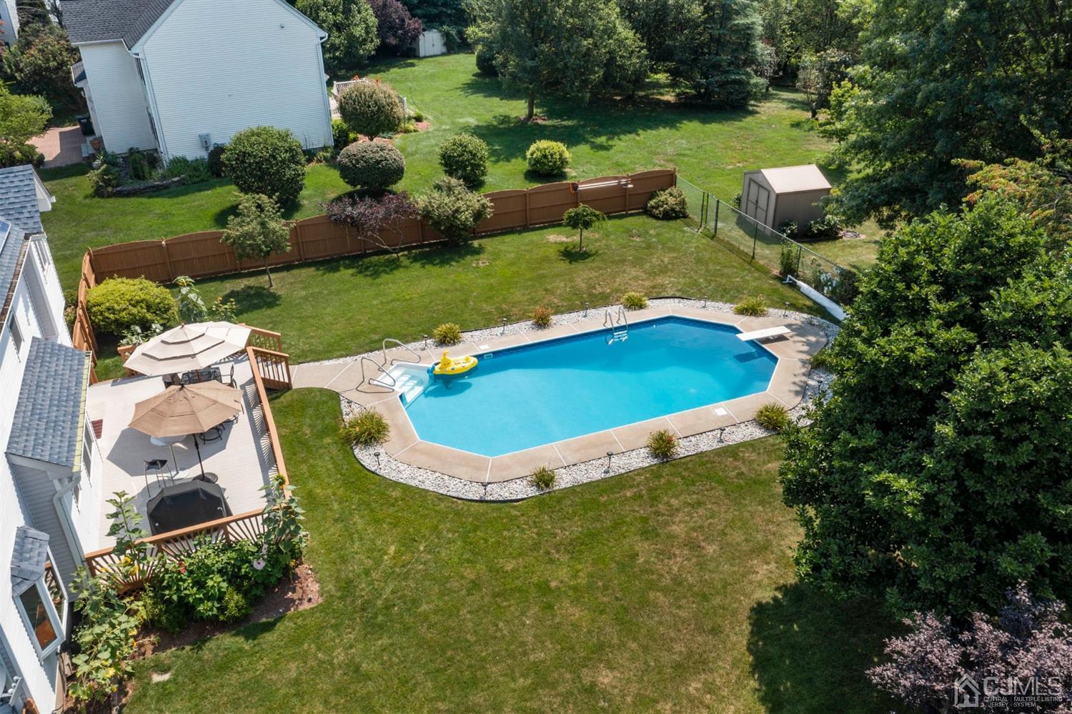 4 Castle Court Somerset, NJ 08873 - Photo 35 of 37