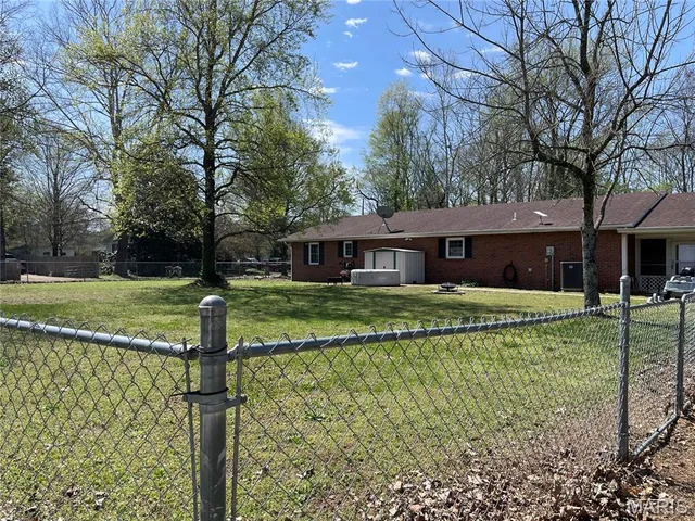 $199,900 | 49 South St Street, Piedmont, MO 63957