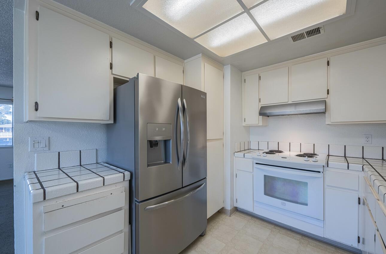 1893 Cherokee Drive, Unit 4 Salinas, CA 93906 - Photo 13 of 32