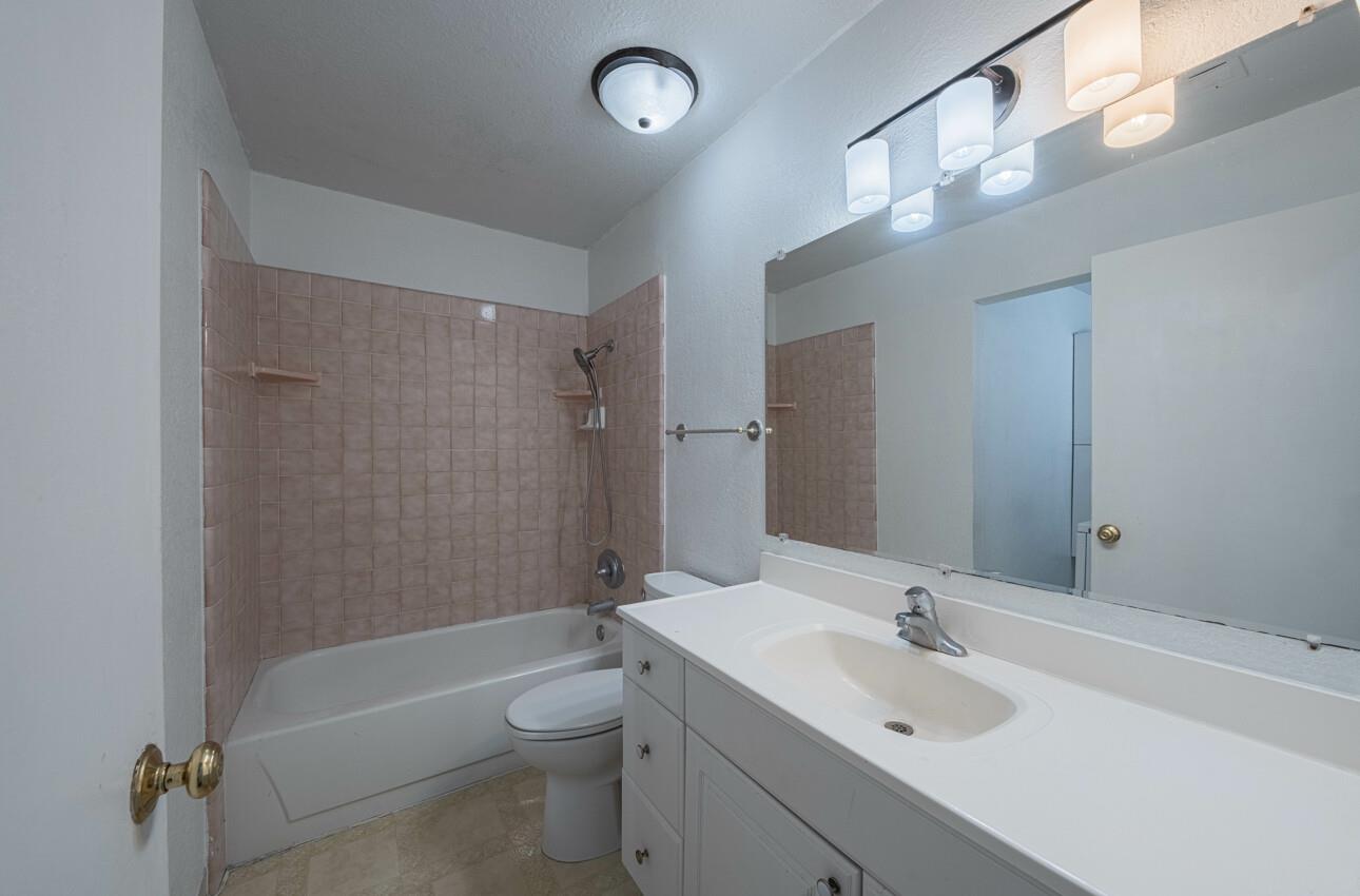 1893 Cherokee Drive, Unit 4 Salinas, CA 93906 - Photo 24 of 32