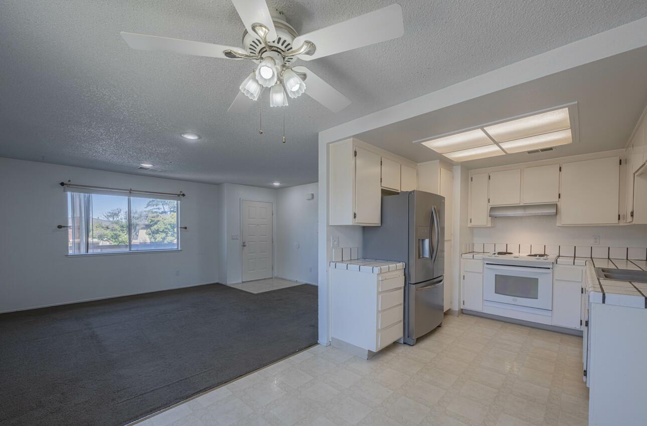 1893 Cherokee Drive, Unit 4 Salinas, CA 93906 - Photo 10 of 32