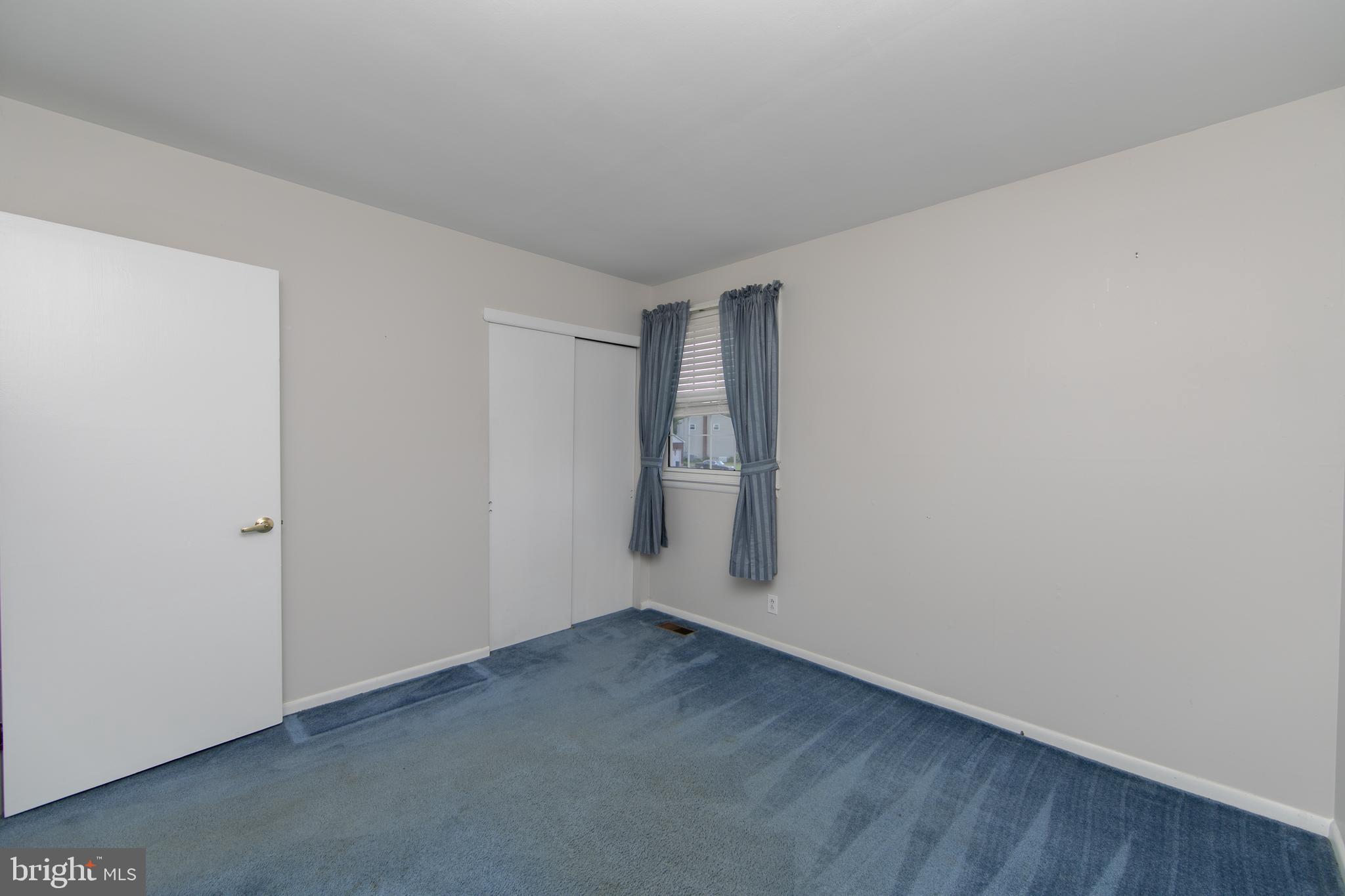 809 Charleston Road Mount Laurel, NJ 08054 - Photo 24 of 39 3rd bedroom