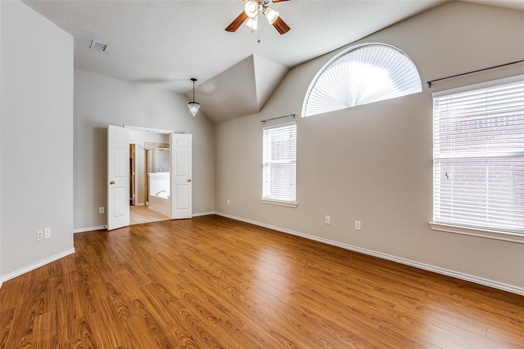 4527 Aspen Glen Road Plano, TX 75024 - Photo 6 of 13 Primary bedroom with sitting area