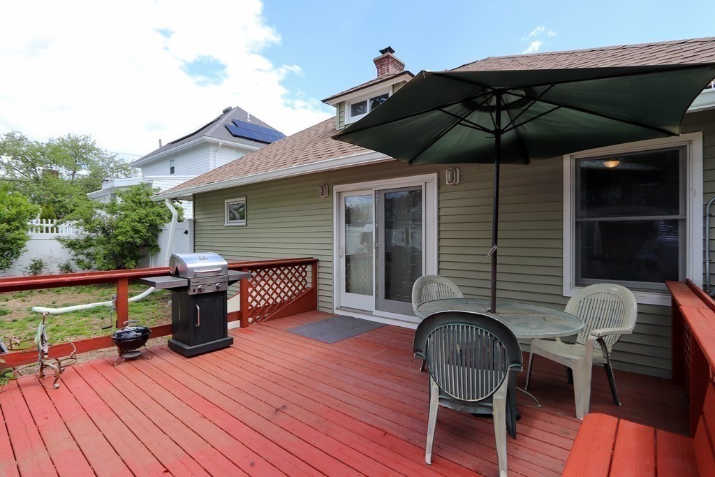 13 Poplar Road Quincy, MA 02169 - Photo 19 of 25 Gallery Image 19