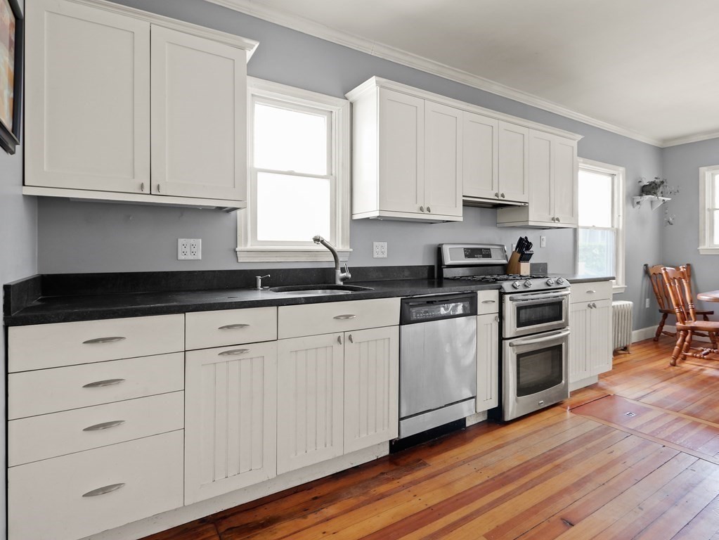 13 Poplar Road Quincy, MA 02169 - Photo 5 of 25 Gallery Image 5