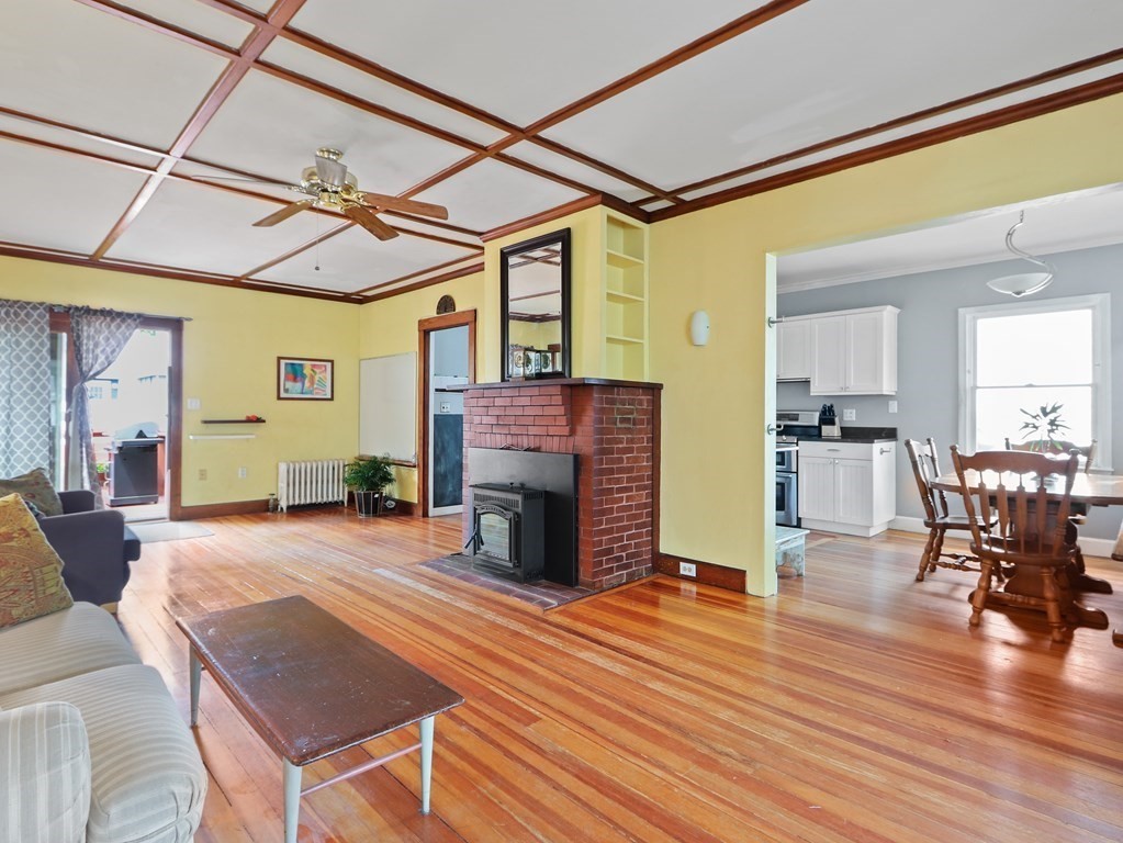13 Poplar Road Quincy, MA 02169 - Photo 8 of 25 Gallery Image 8