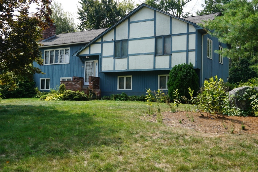 40 Hollytree Road Stoughton, MA 02072 - Photo 1 of 16 Gallery Image 1
