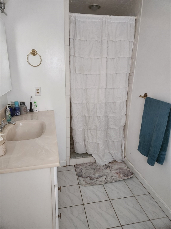 40 Hollytree Road Stoughton, MA 02072 - Photo 12 of 16 Gallery Image 12