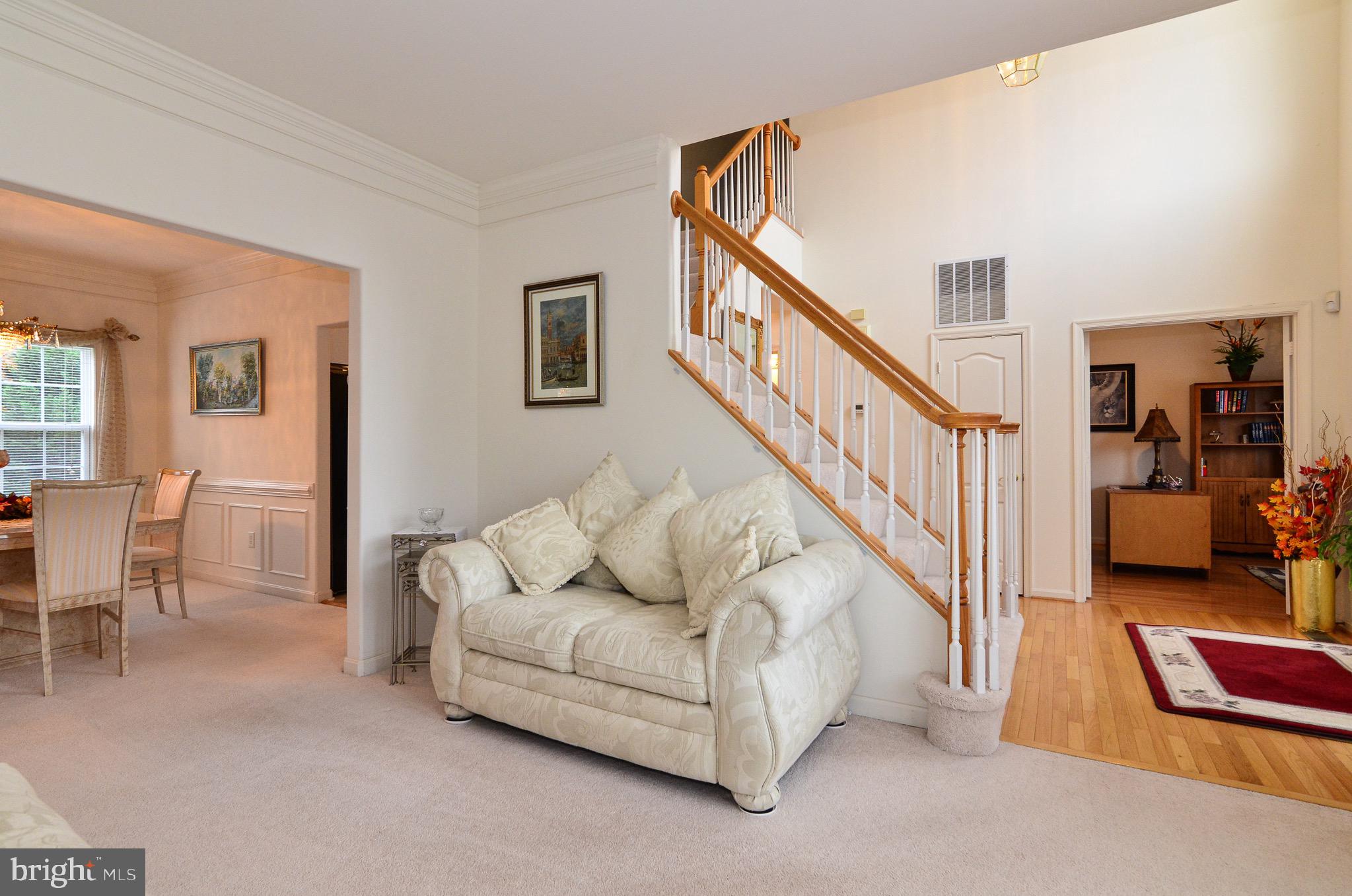700 Race Course Road Warrenton, VA 20186 - Photo 6 of 37 Formal Living Room