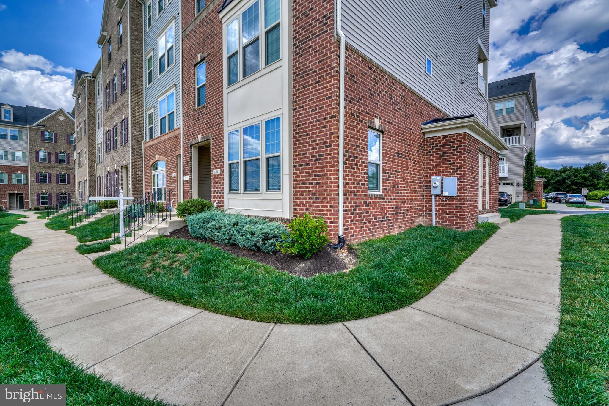 822 Orchard Tree Road Odenton, MD 21113 - Photo 5 of 90