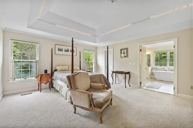 $1,900,000 | 260 Range Road, Fairfield, CT 06890