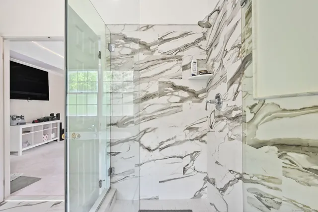 $1,900,000 | 260 Range Road, Fairfield, CT 06890