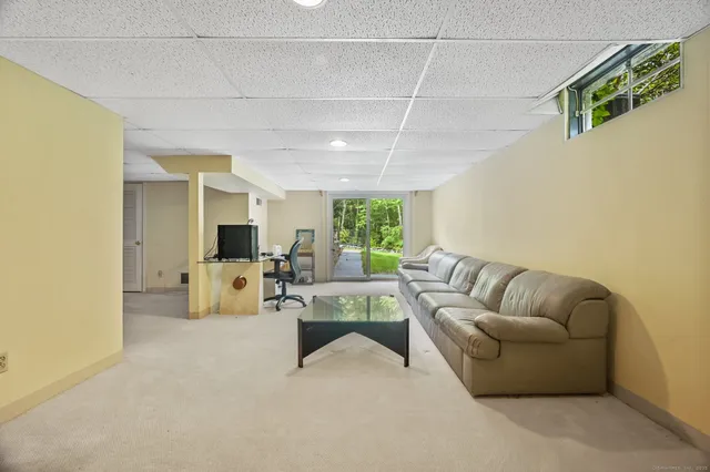 $1,900,000 | 260 Range Road, Fairfield, CT 06890