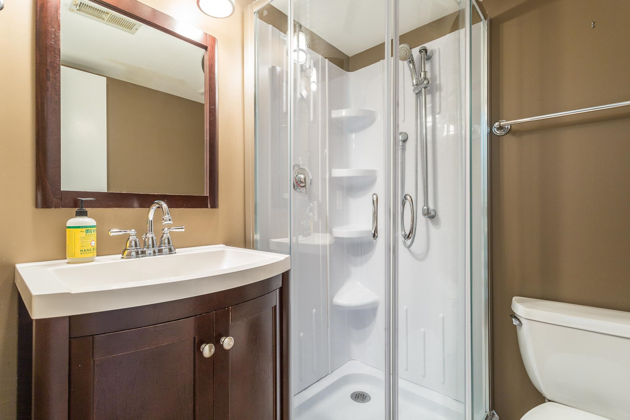 501 Sawmill Road Raleigh, NC 27615 - Photo 25 of 31 Bath for Bedroom #3