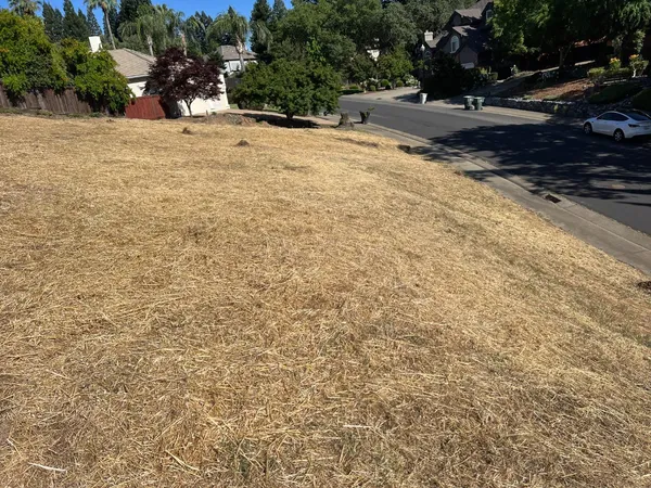 $325,000 | 102 Black Gold Lane, Folsom, CA 95630