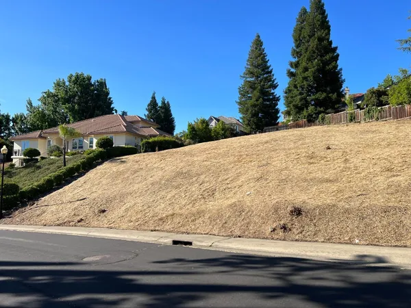 $325,000 | 102 Black Gold Lane, Folsom, CA 95630