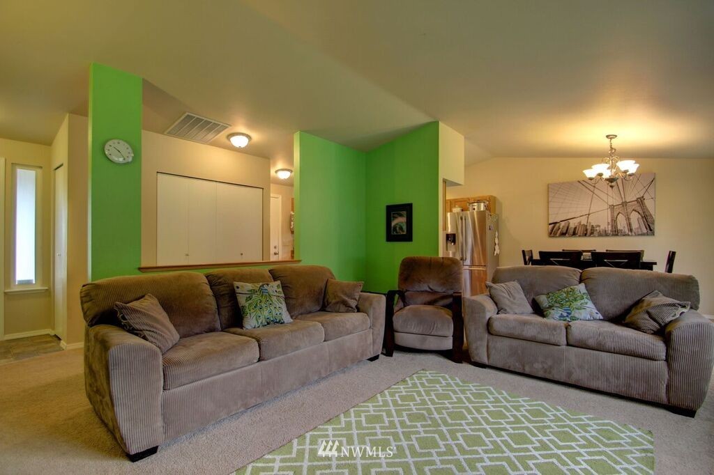 1208 East Gilkey Road Burlington, WA 98233 - Photo 16 of 25 Gallery Image 16