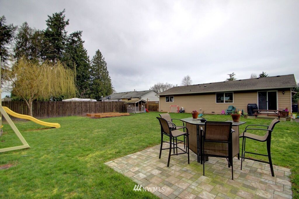 1208 East Gilkey Road Burlington, WA 98233 - Photo 21 of 25 Gallery Image 21