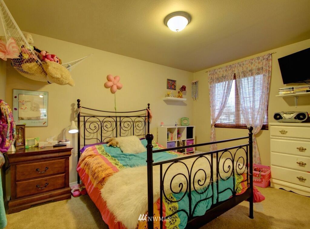 1208 East Gilkey Road Burlington, WA 98233 - Photo 6 of 25 Gallery Image 6