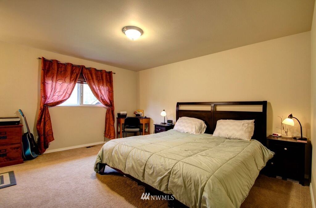 1208 East Gilkey Road Burlington, WA 98233 - Photo 8 of 25 Gallery Image 8