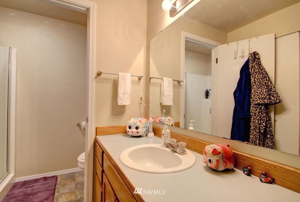 1208 East Gilkey Road Burlington, WA 98233 - Photo 10 of 25 Gallery Image 10