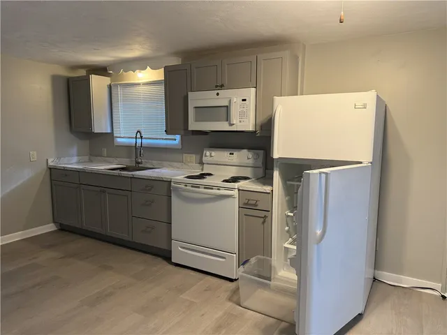 $325,000 | 87 Bates Avenue, Coventry, RI 02816