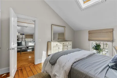 $595,000 | 20 Berkeley Avenue, Unit 5, Newport, RI 02840