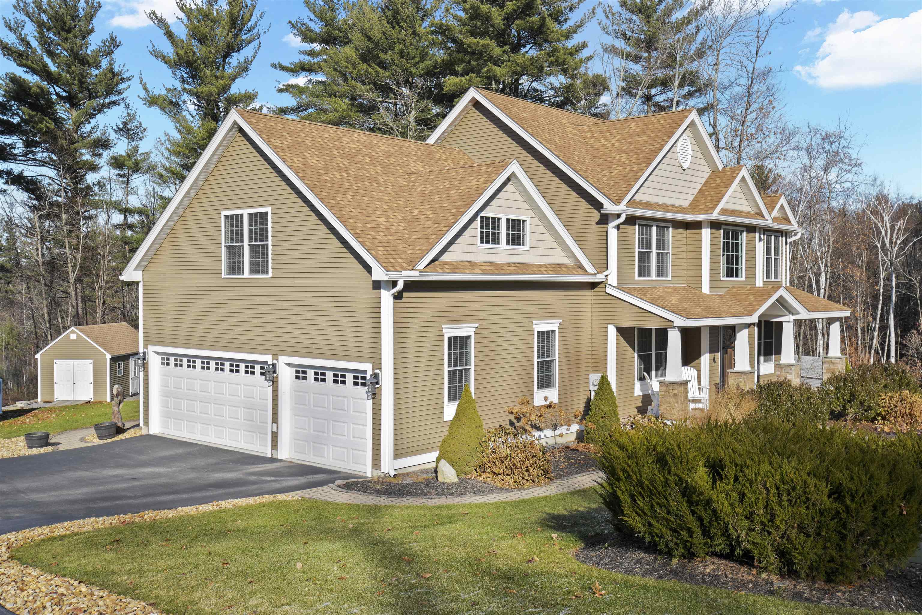 14 Drummer Road Pelham, NH 03076 - Photo 2 of 33