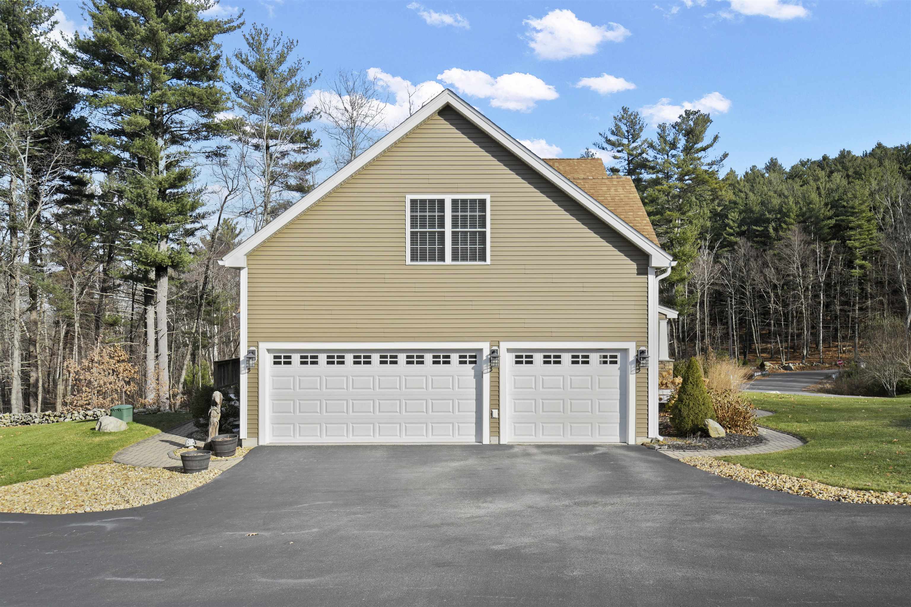 14 Drummer Road Pelham, NH 03076 - Photo 30 of 33