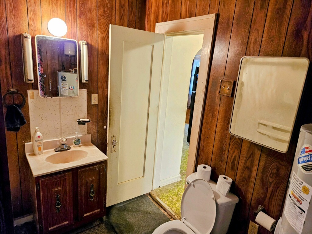 606 East County Line Road Indianapolis, IN 46227 - Photo 6 of 15