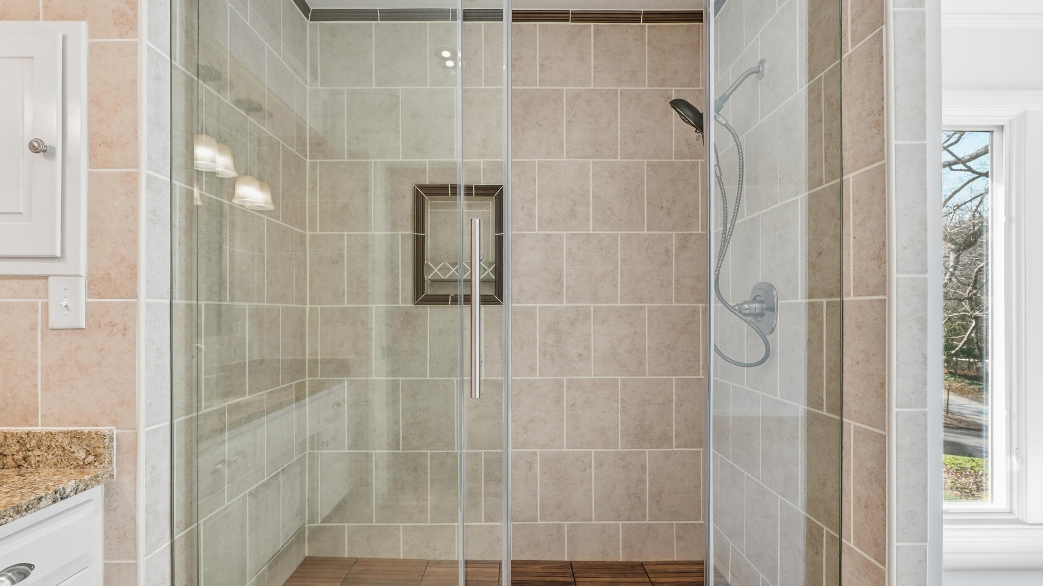 755 Golf View Drive Northwest Cleveland, TN 37312 - Photo 22 of 49 a bathroom with a shower