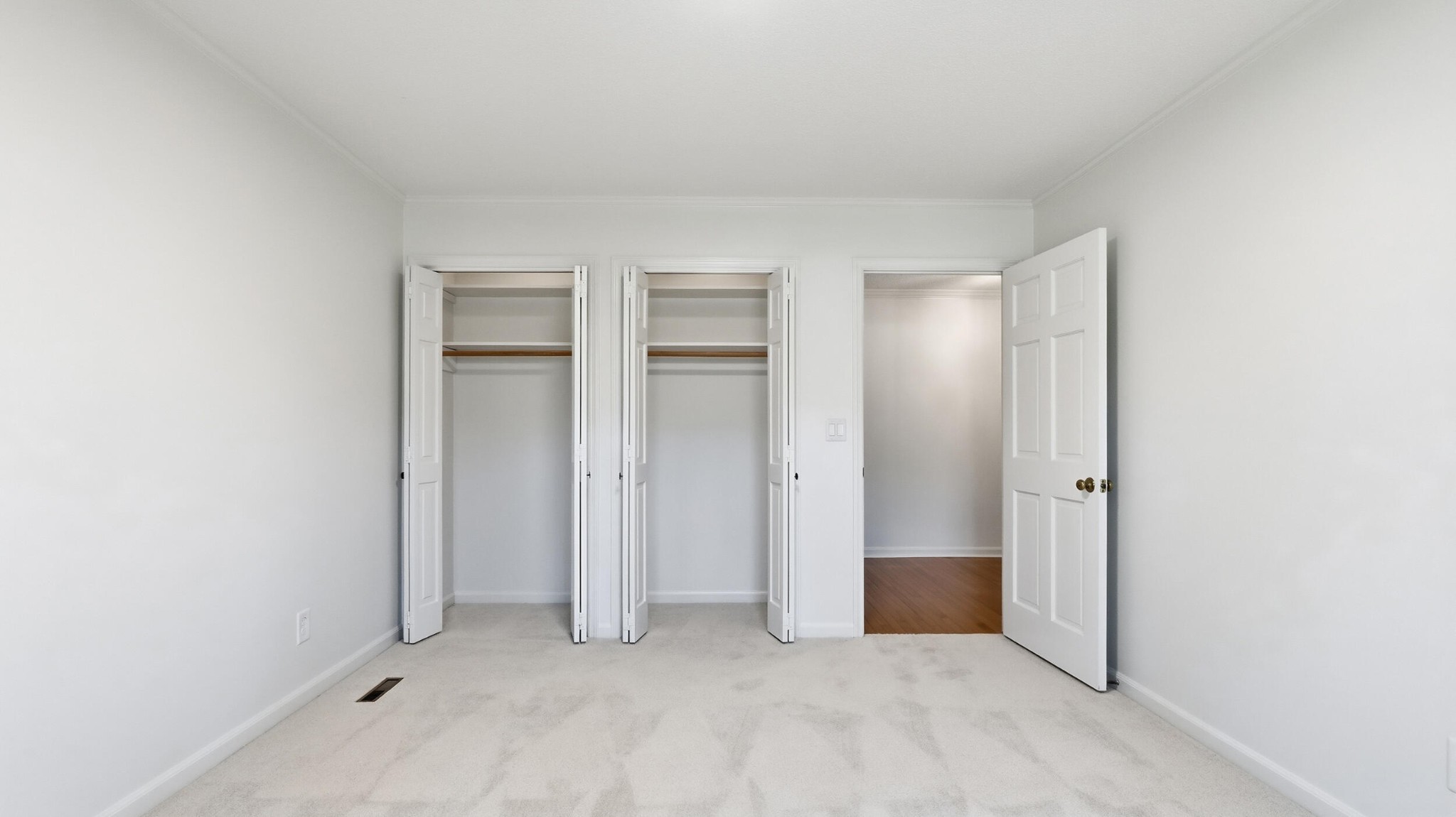 755 Golf View Drive Northwest Cleveland, TN 37312 - Photo 32 of 49 an empty room with closet