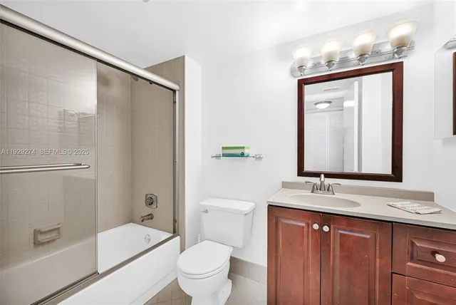 $2,200 | 3150 Northwest 42nd Avenue, Unit E301, Coconut Creek, FL 33066