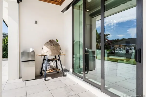 $4,395,000 | 9058 Southeast Star Island Way, Hobe Sound, FL 33455