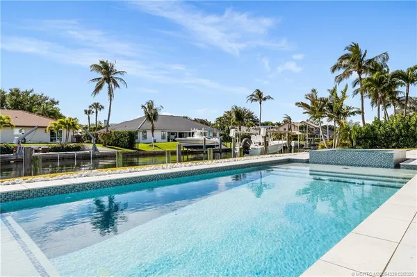 $4,395,000 | 9058 Southeast Star Island Way, Hobe Sound, FL 33455