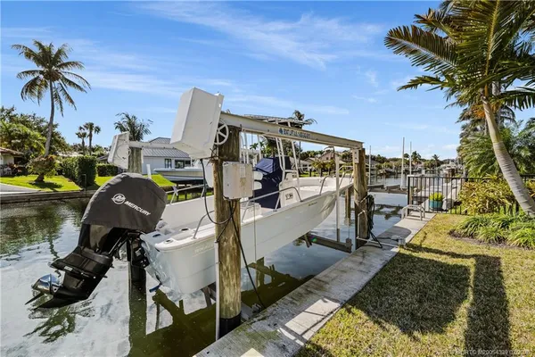 $4,395,000 | 9058 Southeast Star Island Way, Hobe Sound, FL 33455