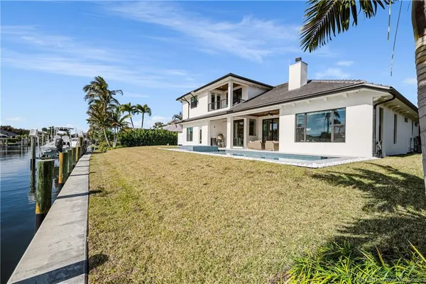 $4,395,000 | 9058 Southeast Star Island Way, Hobe Sound, FL 33455