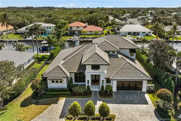 $4,395,000 | 9058 Southeast Star Island Way, Hobe Sound, FL 33455