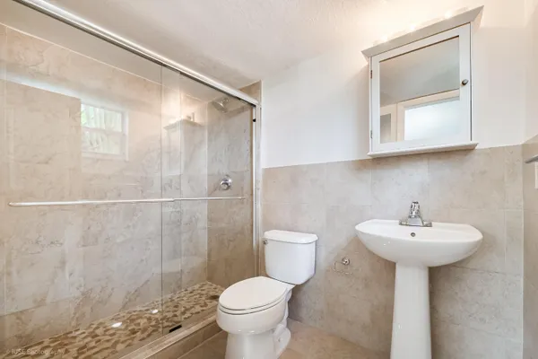 $376,000 | 8950 Southwest 69th Court, Unit 311, Pinecrest, FL 33156