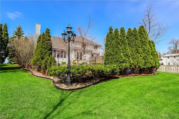 $599,000 | 5511 Old Lake Shore Road, Hamburg, NY 14085