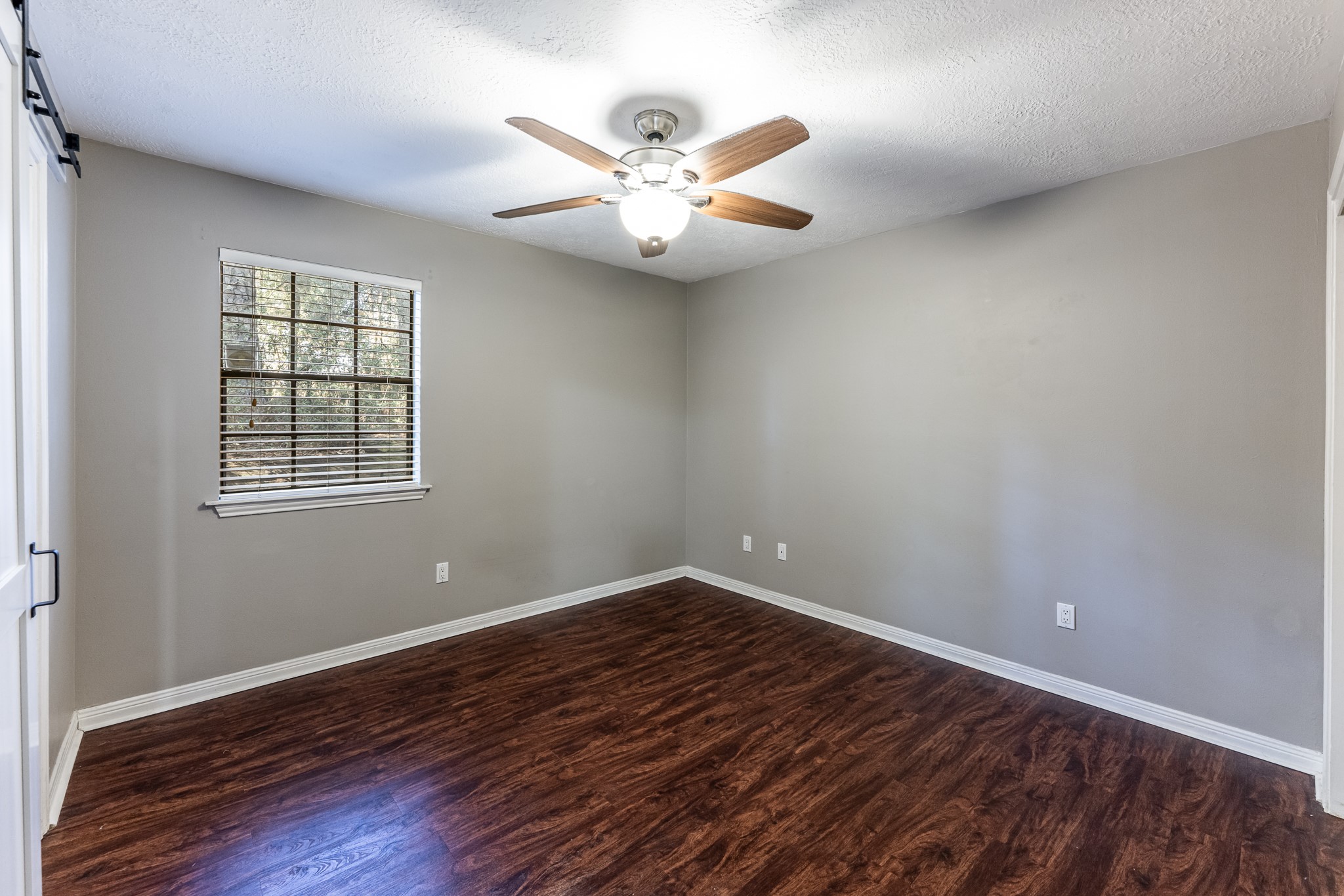 2402 Sycamore Avenue, Unit D2 Huntsville, TX 77340 - Photo 17 of 22