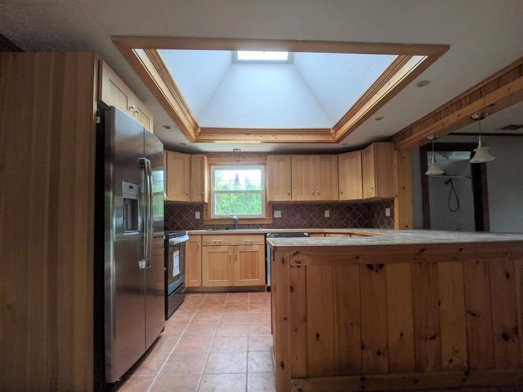 106 Stebbins Road Monson, MA 01057 - Photo 6 of 33