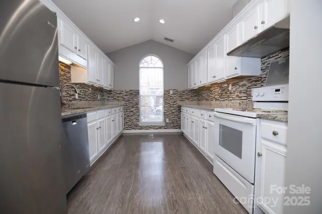 $337,500 | 7407 Heronwood Lane, Charlotte, NC 28227