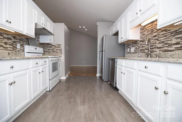 $337,500 | 7407 Heronwood Lane, Charlotte, NC 28227