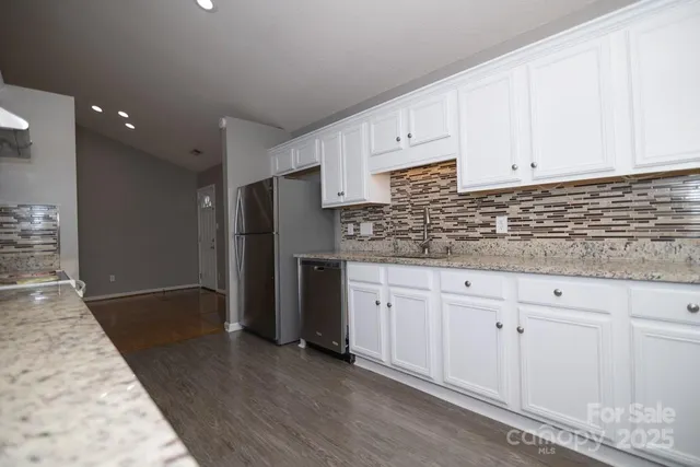 $337,500 | 7407 Heronwood Lane, Charlotte, NC 28227