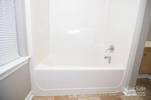 $337,500 | 7407 Heronwood Lane, Charlotte, NC 28227