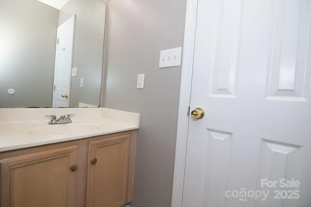 $337,500 | 7407 Heronwood Lane, Charlotte, NC 28227