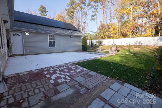 $337,500 | 7407 Heronwood Lane, Charlotte, NC 28227