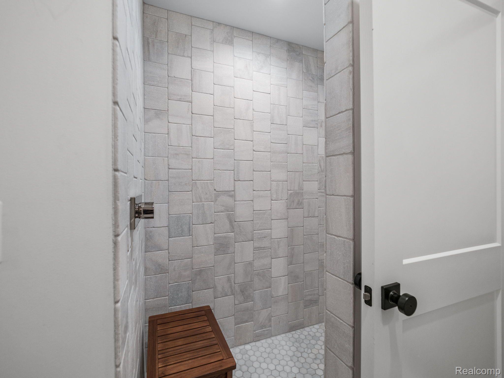 614 Ludlow Avenue Rochester, MI 48307 - Photo 50 of 74 Gallery Image 50