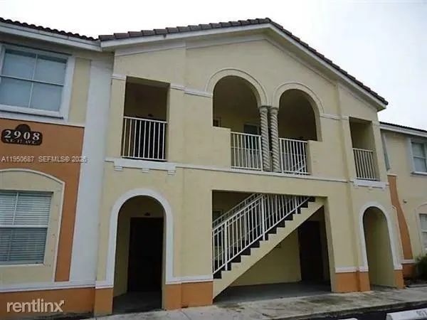 $1,800 | 2903 Southeast 17th Avenue, Unit 209, Homestead, FL 33035